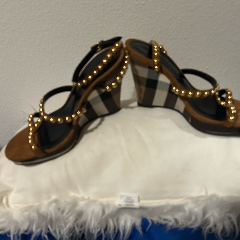 Burberry wedges
